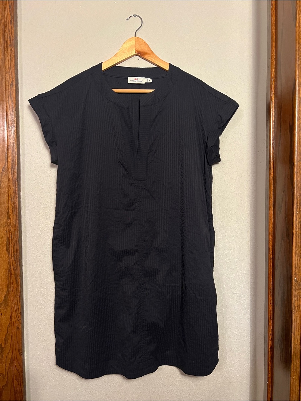 Vineyard Vines Black Textured Short-Sleeve Tunic